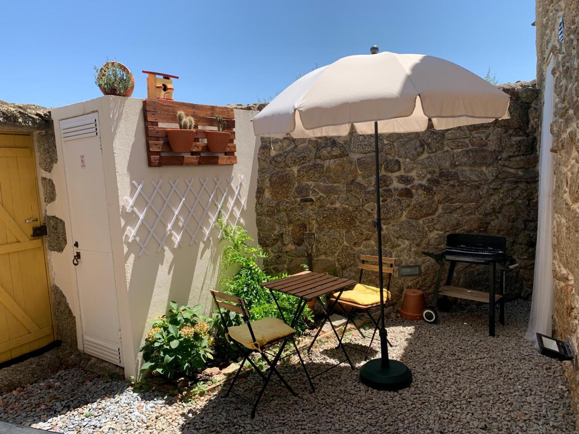 Encanto Casa Com Spa Jacuzzi Open Space Tinalhas Luaran gambar